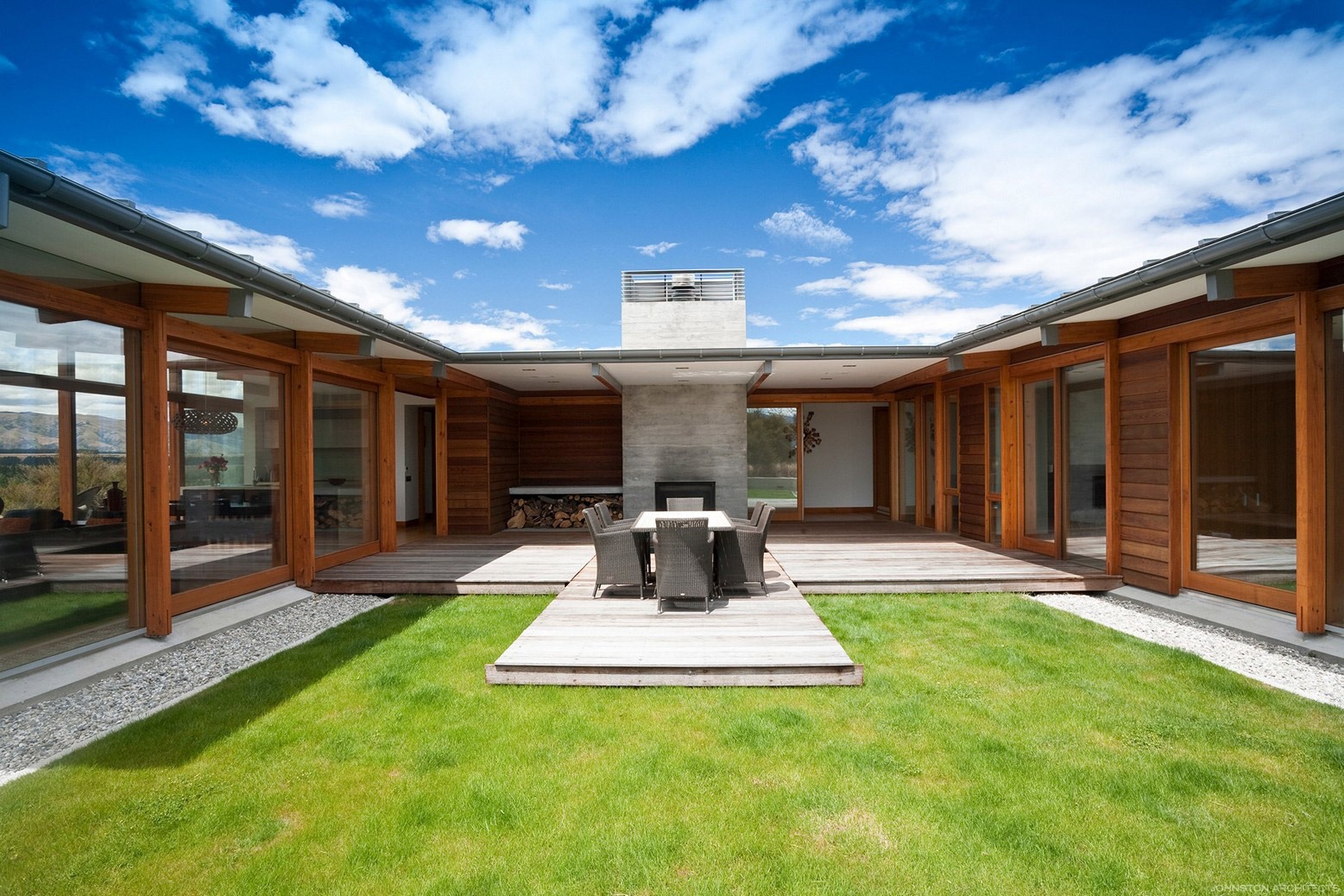 Johnston Architects 007 Architect Courtyard Large Fire Central Otago