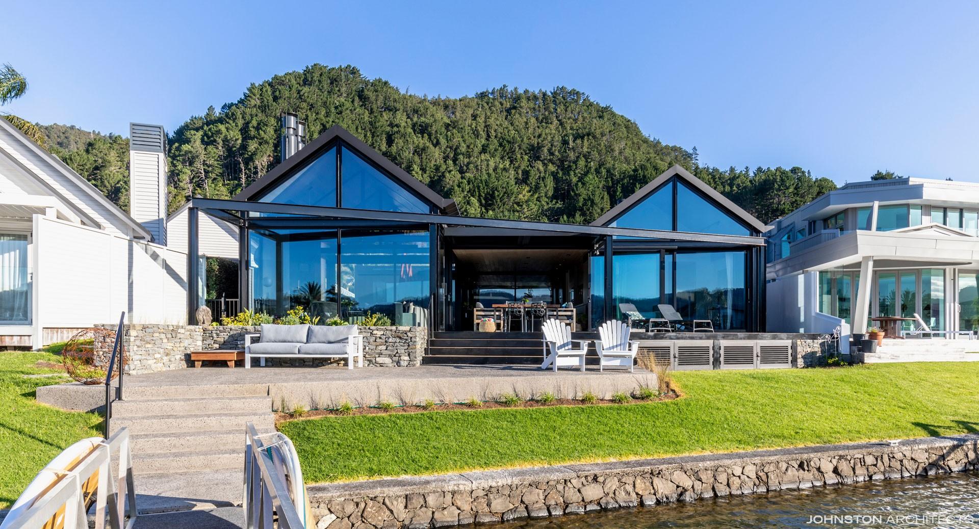 001 Marina Residence