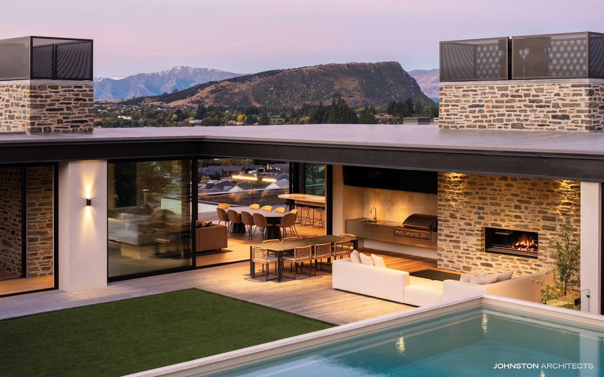 Modernist Residence Wanaka 08