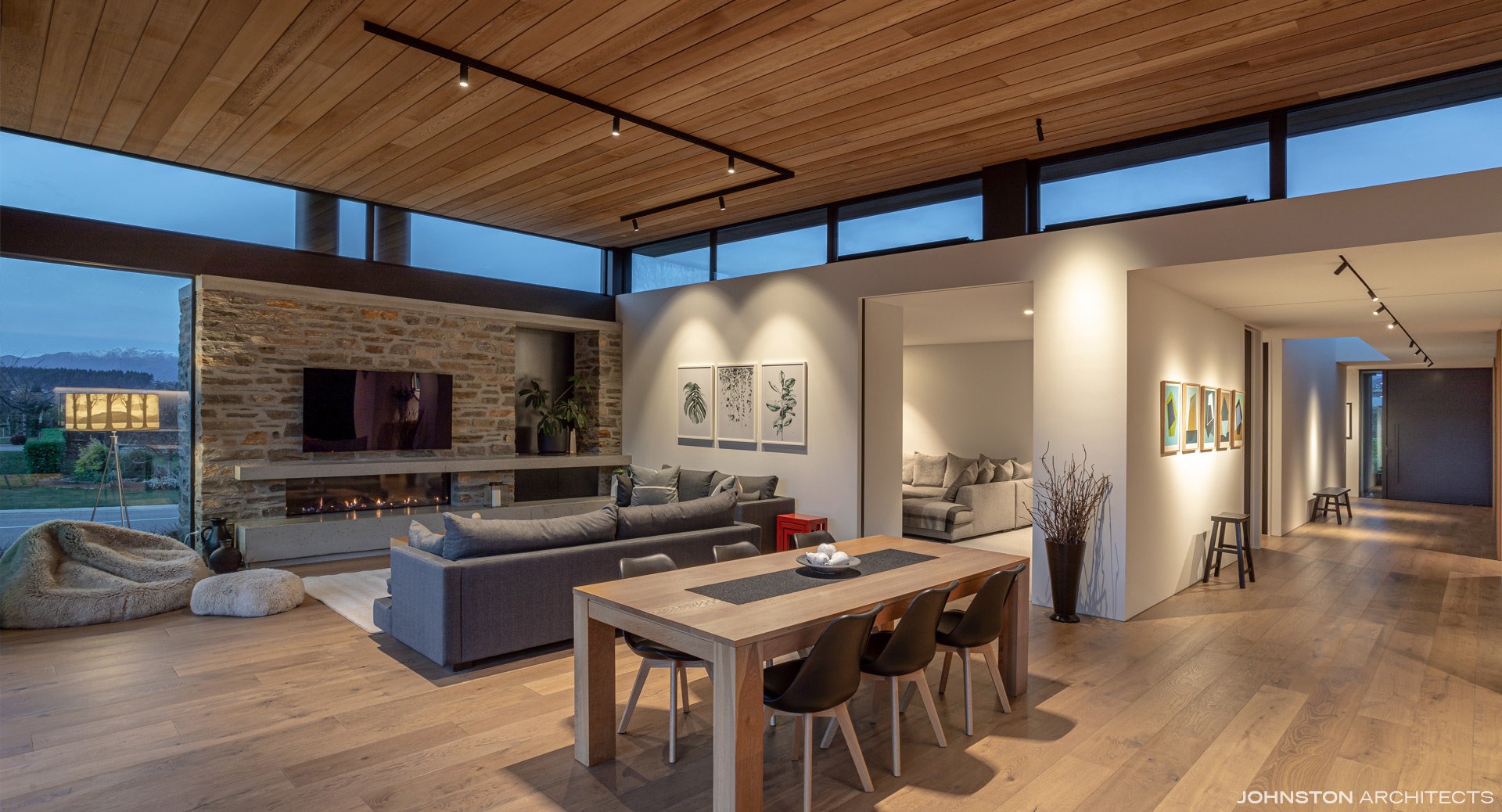JA Roys Peak Residence 06