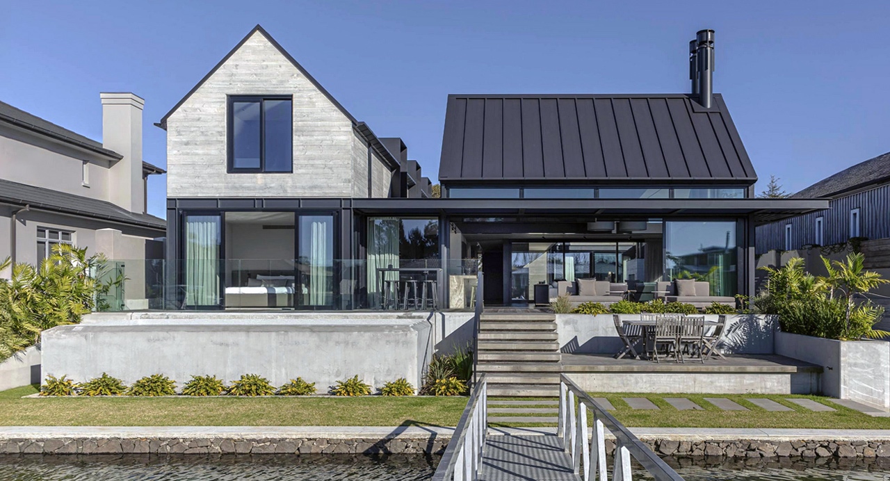 022 E Waterways Residence